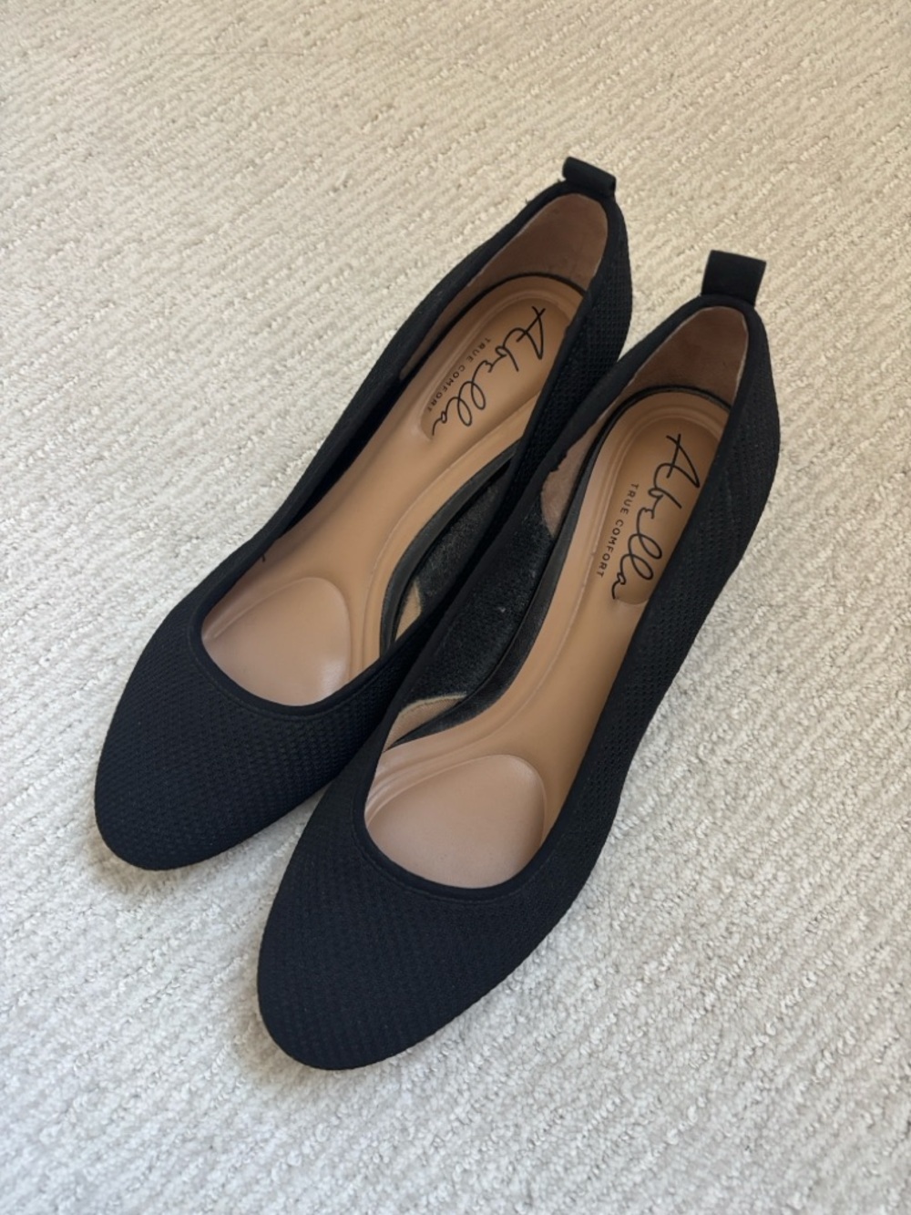 Abella True Comfort Black Wedges